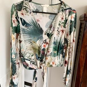 H&M Butterfly long sleeve top